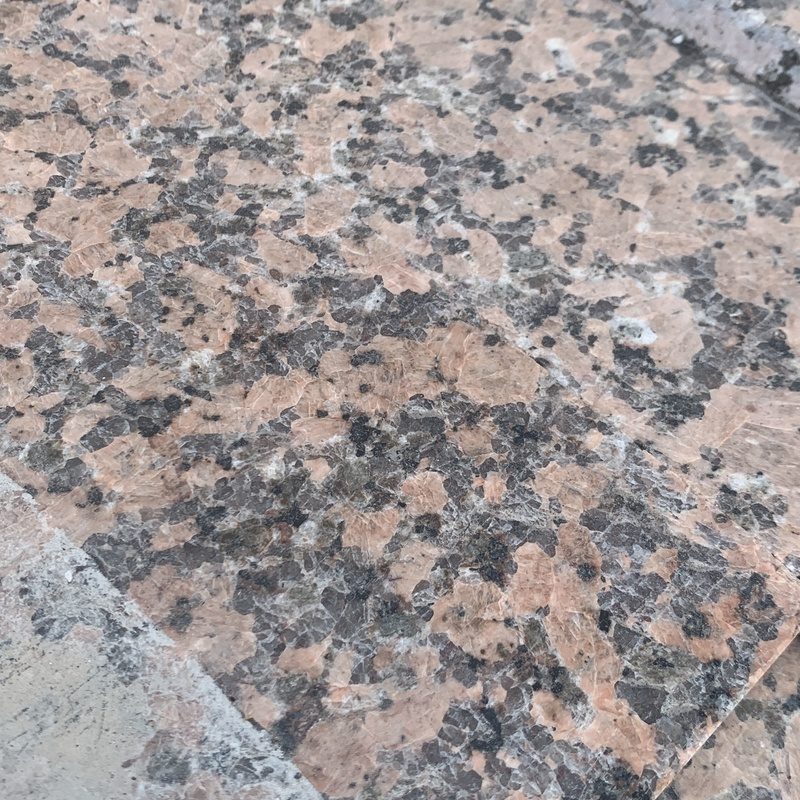 قويلين ريد أحمر granite